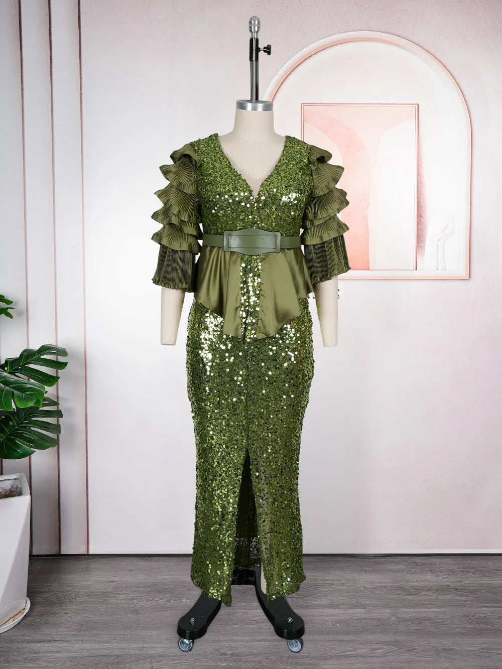 Women's sequin dashiki African bodycon party dress by Artty Fashion, featuring vibrant sequins and a fitted silhouette.
