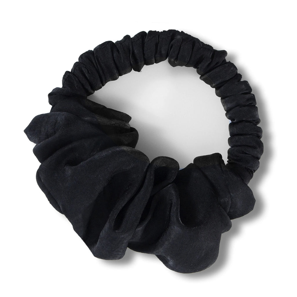 Showlu Smart General heatless hair curling ribbon styled with soft, elastic fabric for gentle, natural-looking curls.