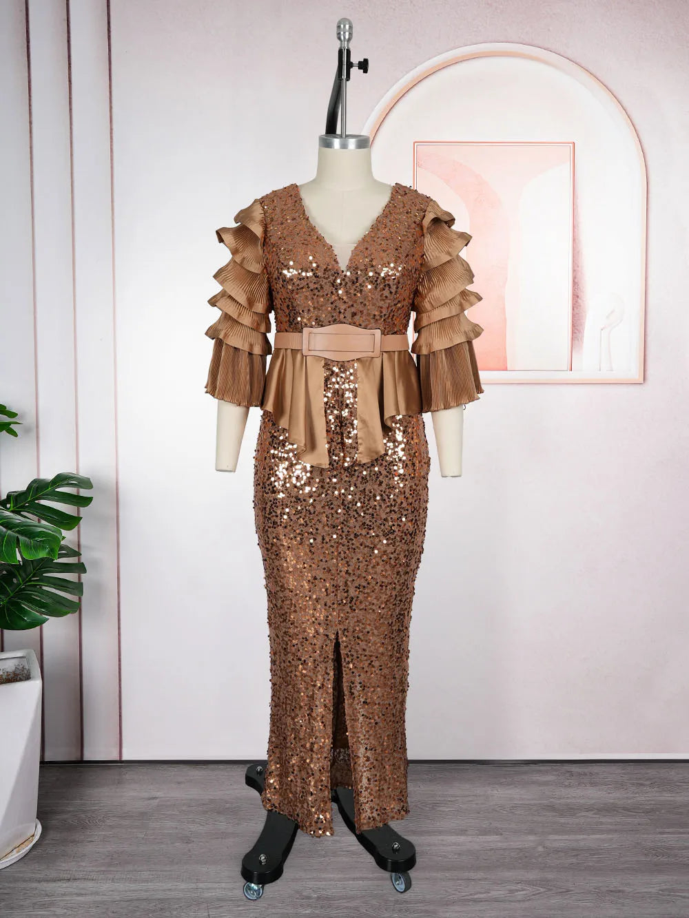 Elegant plus size Dashiki sequin African party dress with bodycon fit, featuring vibrant patterns and shimmering details.