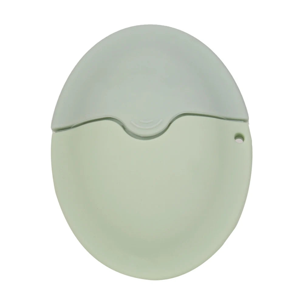 Portable 55ML sunscreen applicator with refillable silicone roll-on sponge for easy sun protection on family travel.