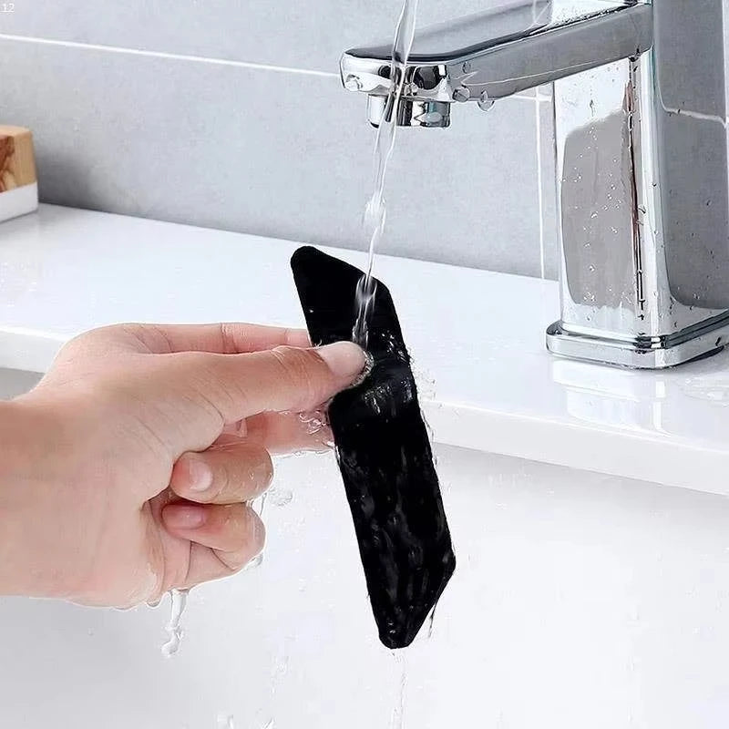 Showlu Smart General anti-slip rug grippers securing a rug to prevent slipping on the floor.