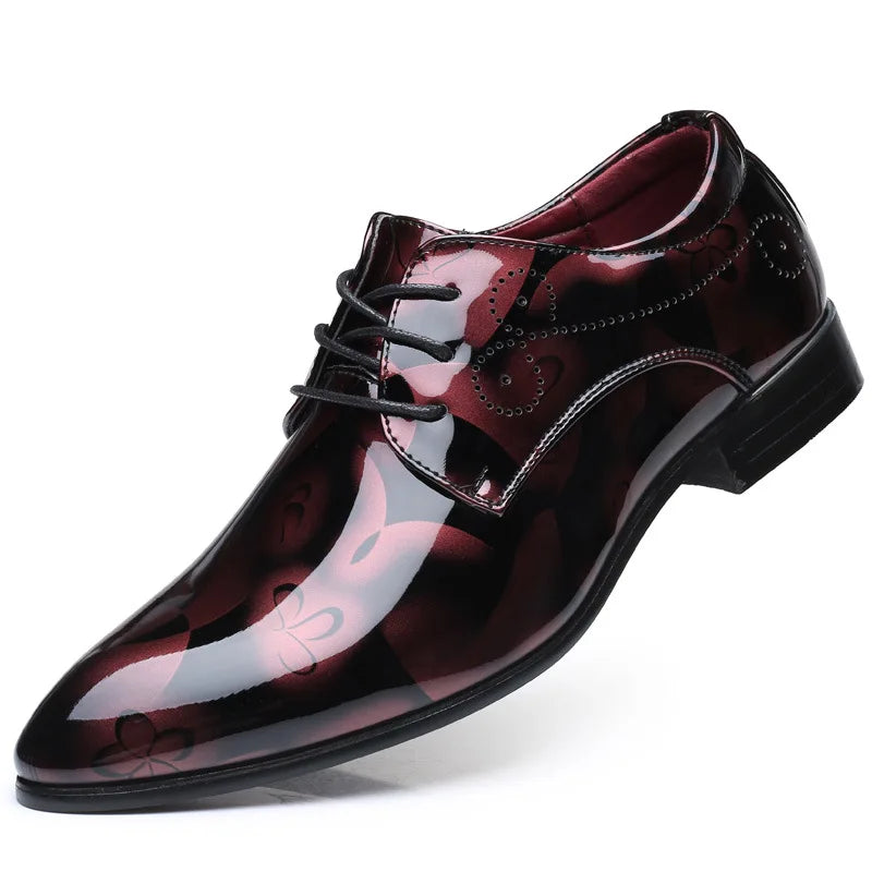 Men's retro floral oxford shoes by Showlu Fashion with pointed toe, lace-up derby style in a classic dress shoe design.