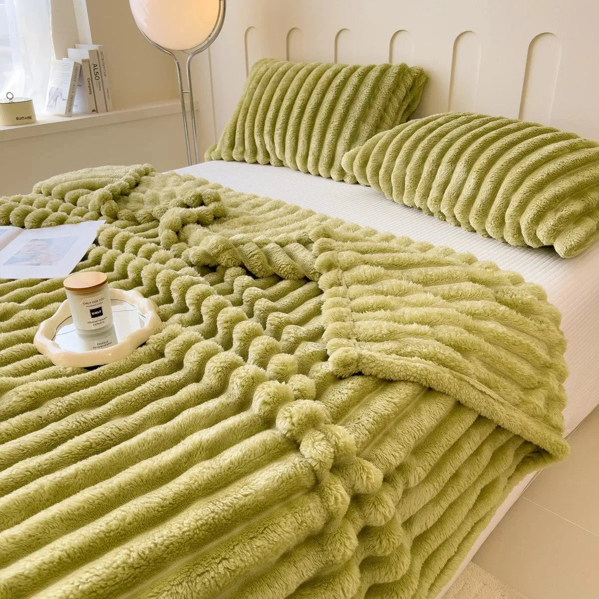 Striped Showlu Fashion polyester blanket as a thick bed sheet and nap cover, featuring bold stripes and soft, durable fabric.