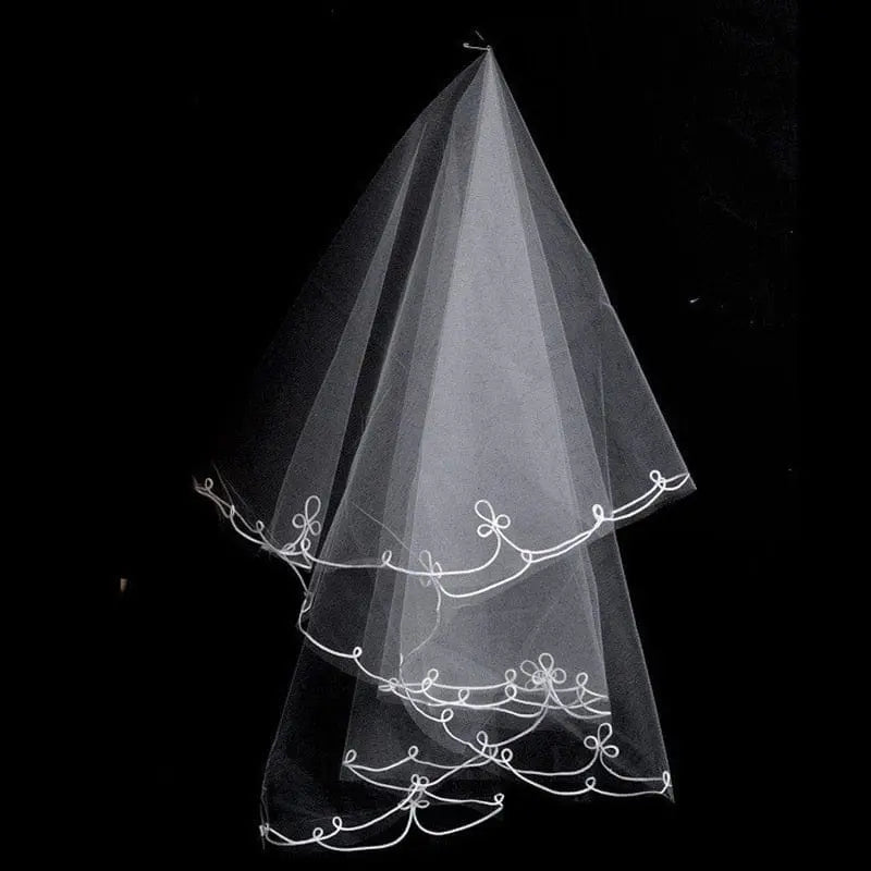 Showlu two-layer shoulder-length tulle wedding veil with comb, in white and ivory, ideal for bridal wedding accessories.