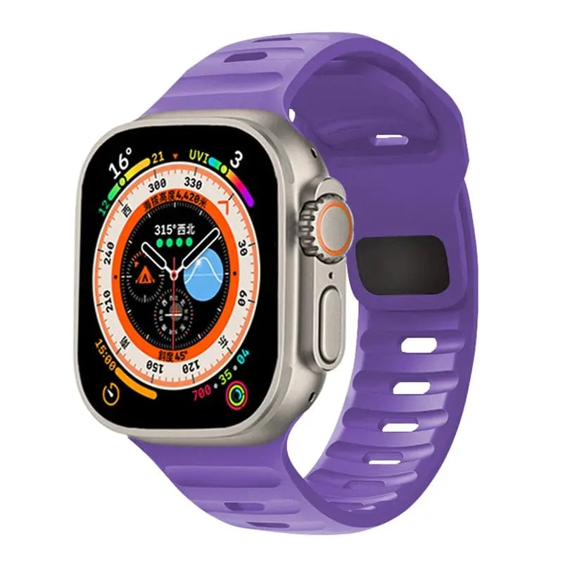 I LOVE LUO silicone sport band for Apple Watch Ultra 8 7 SE in 45mm, showing a black adjustable watch strap with sport design