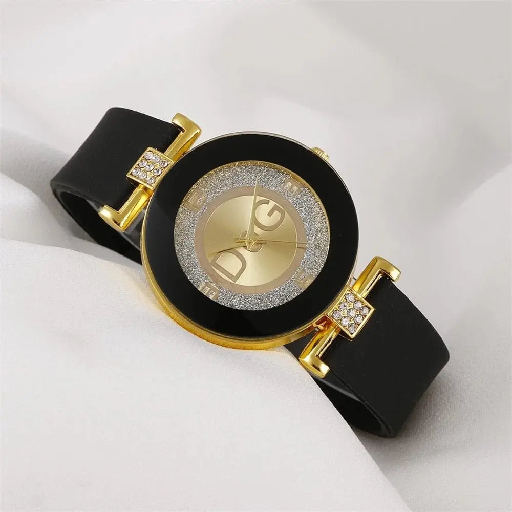 Black and white minimalist women's quartz watch with a large dial and silicone strap, stylish and creative design by Showlu Fashion.