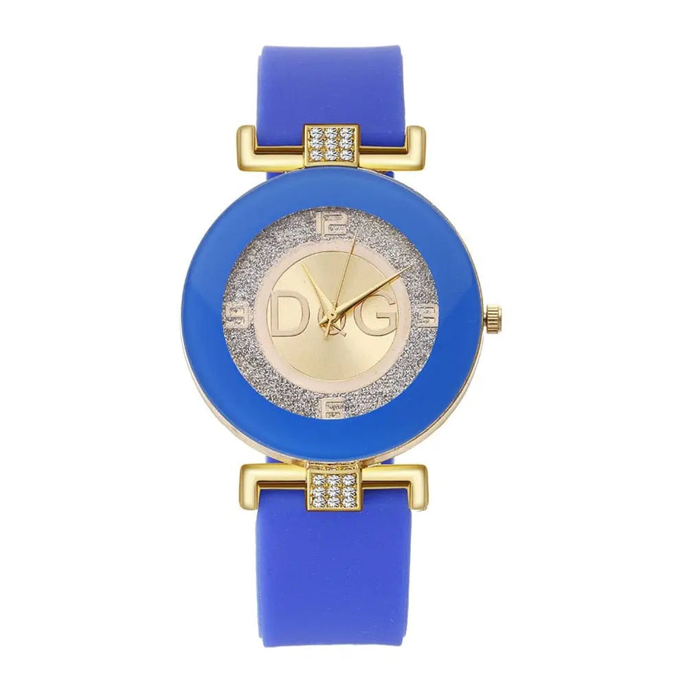 Black and white minimalist women's quartz watch with large dial and silicone strap, stylish and modern wristwatch for women.