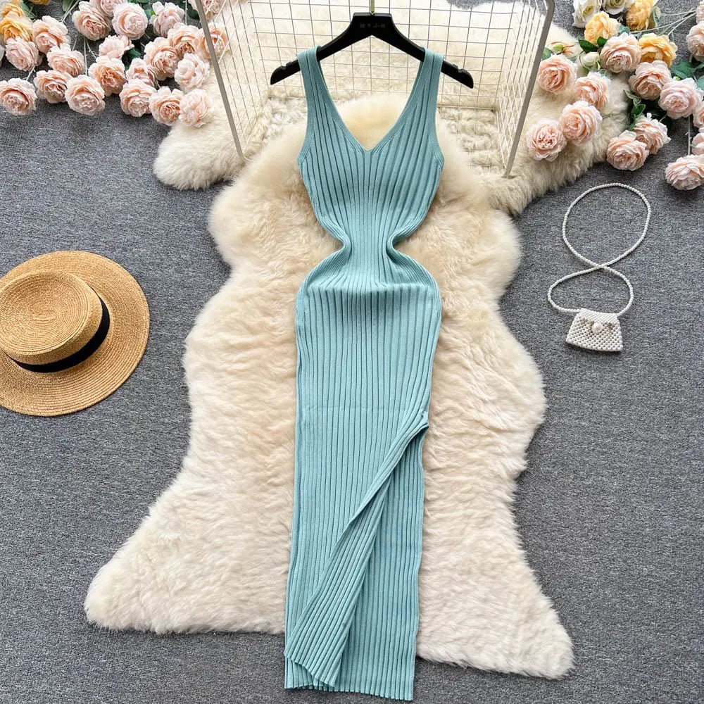 Showlu Fashion women's knitted bodycon summer dress with side split, featuring a sleek fit and stylish design.