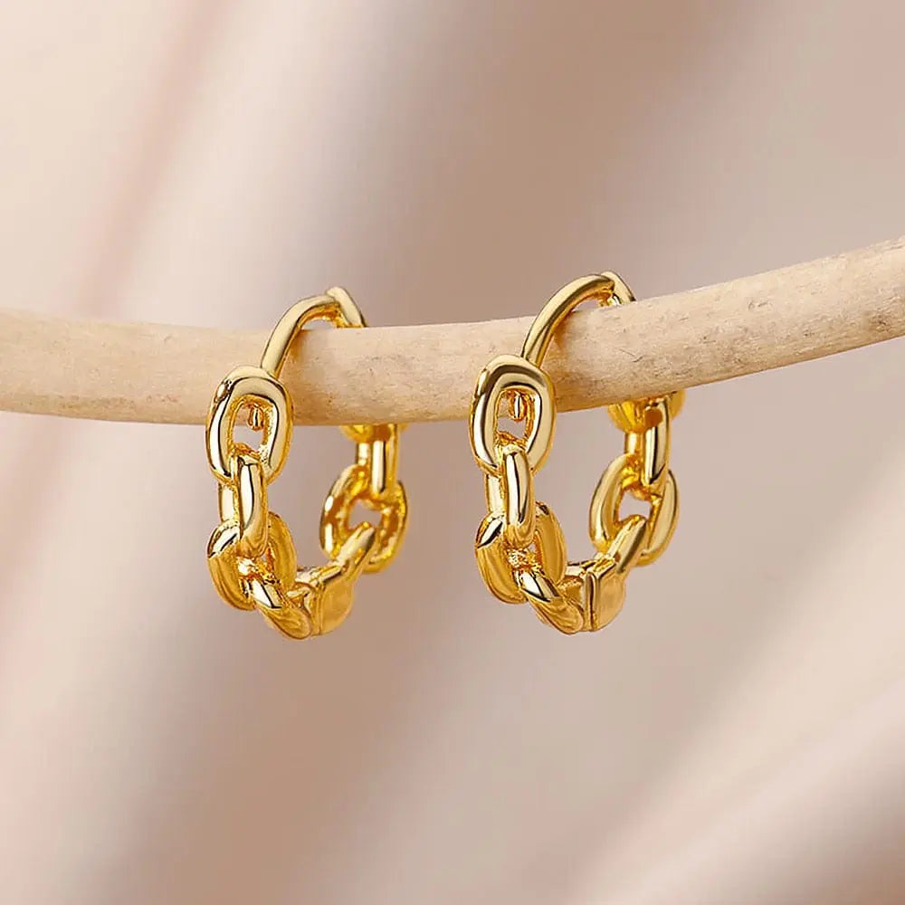 Showlu Fashion U-Shaped Square Hoop Earrings in luxury stainless steel, stylish and trendy circle earrings for women.