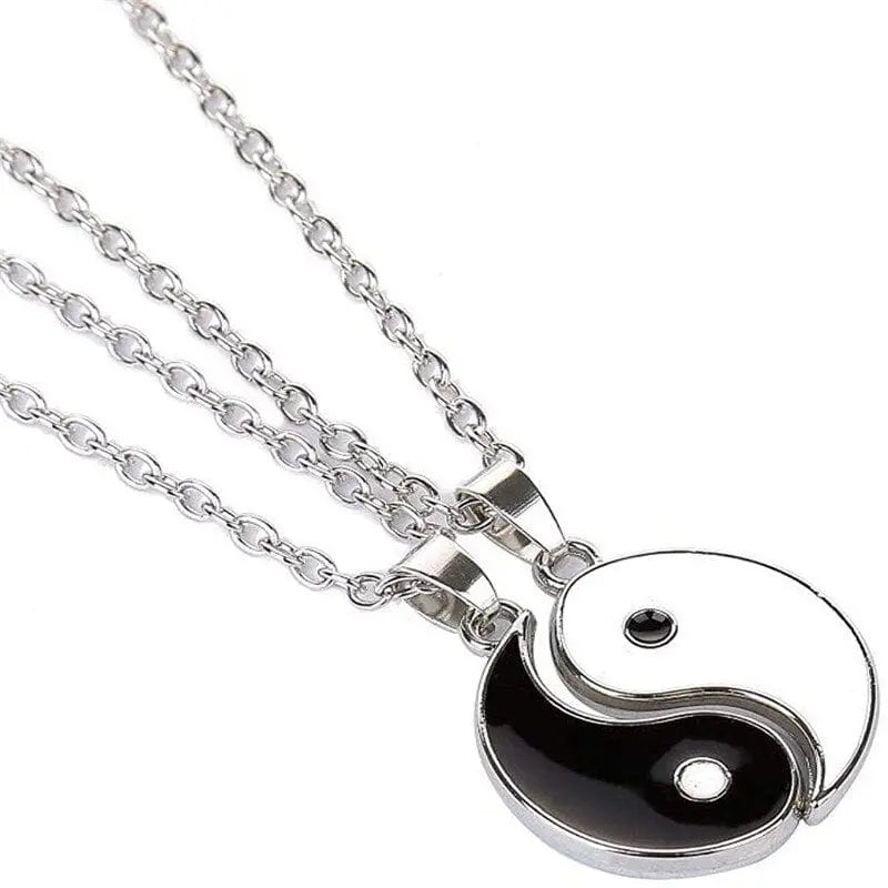 Showlu Tai Chi Yin Yang woven bracelet and necklace jewelry set with alloy pendants and hand-woven rope design.