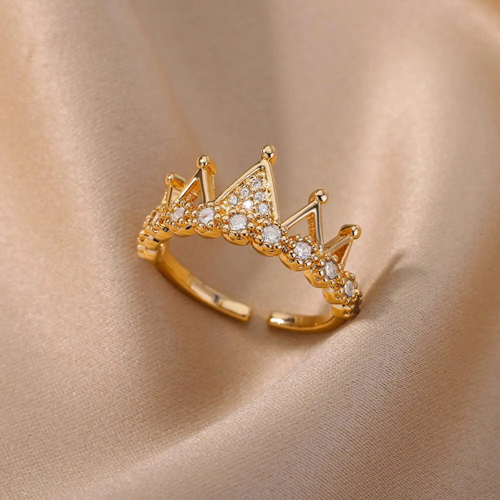 Showlu Store Nation gold stainless steel wedding ring with zircon embellishments, designed for women, elegant and modern jewelry.