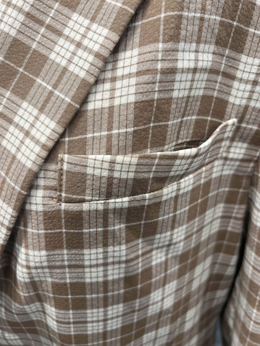 Men's brown checkered suit with blazer from SHOWLU FASHION, suitable for fall and evening events.