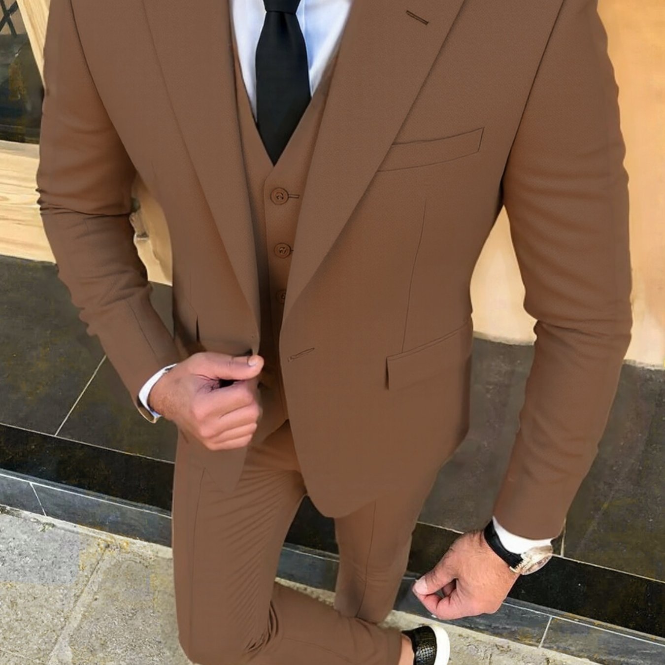 SHOWLU FASHION men's 3-piece formal wedding suit with solid woven tuxedo, including jacket, vest, and trousers, on a plain background.