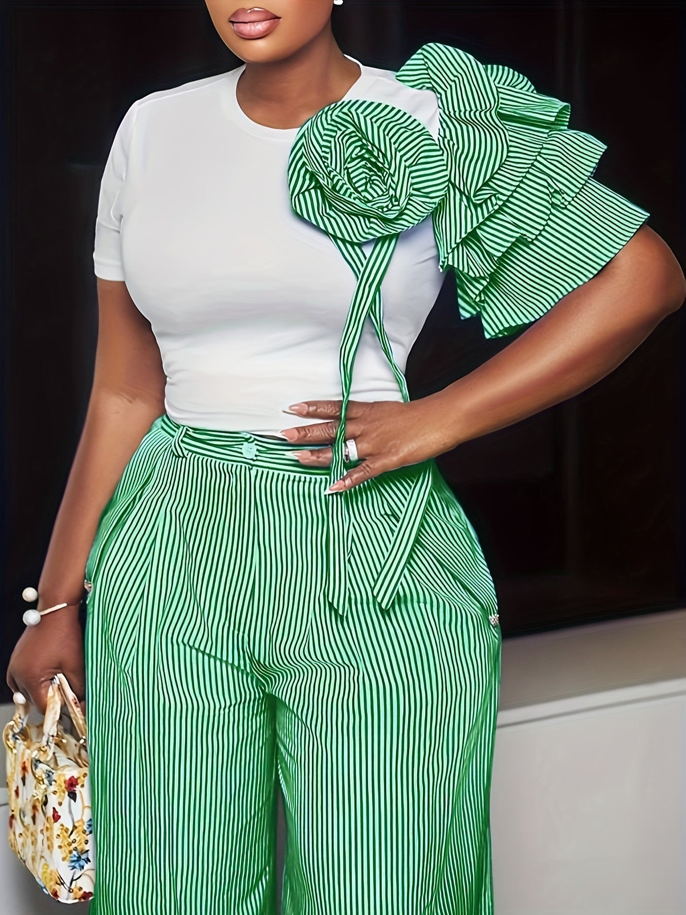 SHOWLU Women's striped two-piece suit with short sleeve top and wide-leg pants, stylish and comfortable for casual wear.