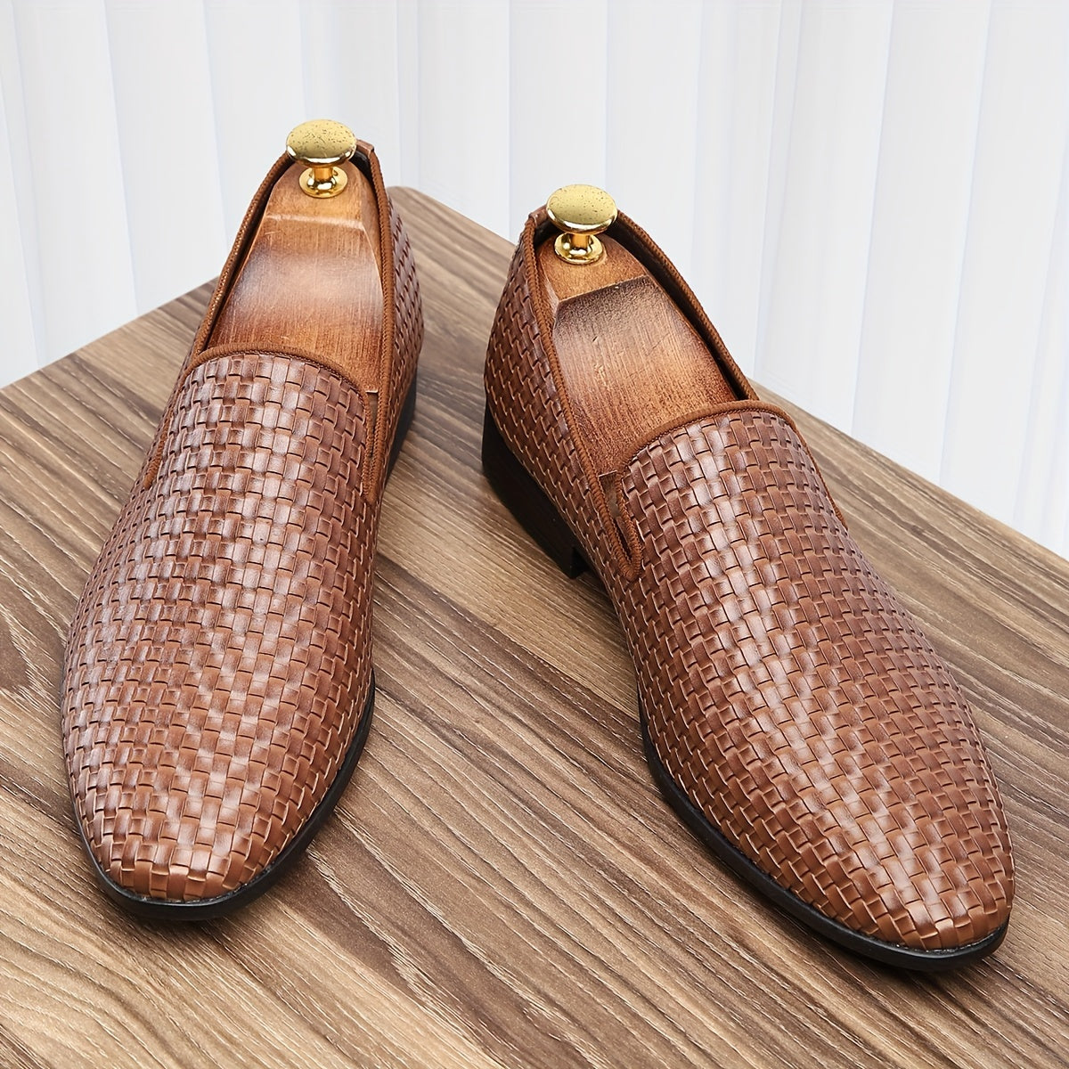 Black and gold woven PU loafers for men by SHOWLU FASHION STORE, featuring a sleek design and comfortable driving shoe style.