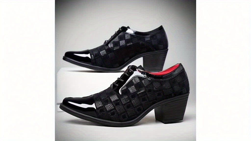 SHOWLU Men's business casual shoes in solid black PU leather, low top oxford style with sleek design and lace-up closure.