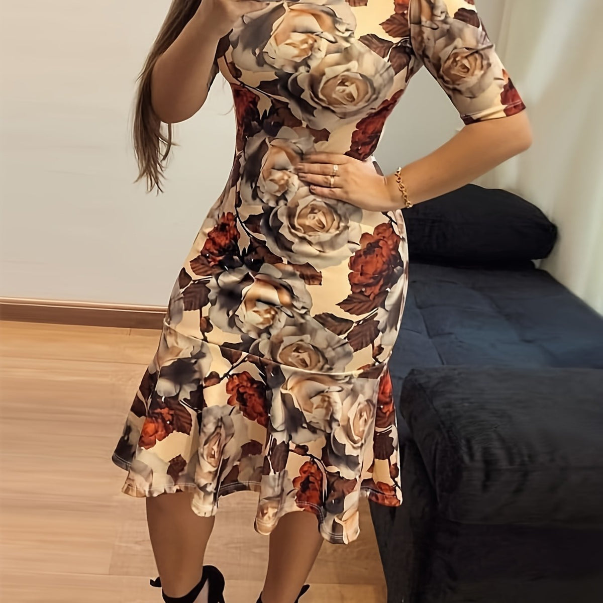SHOWLU FASHION Women's floral print retro peplum dress with crew neck, showcasing a colorful, vintage-inspired design.
