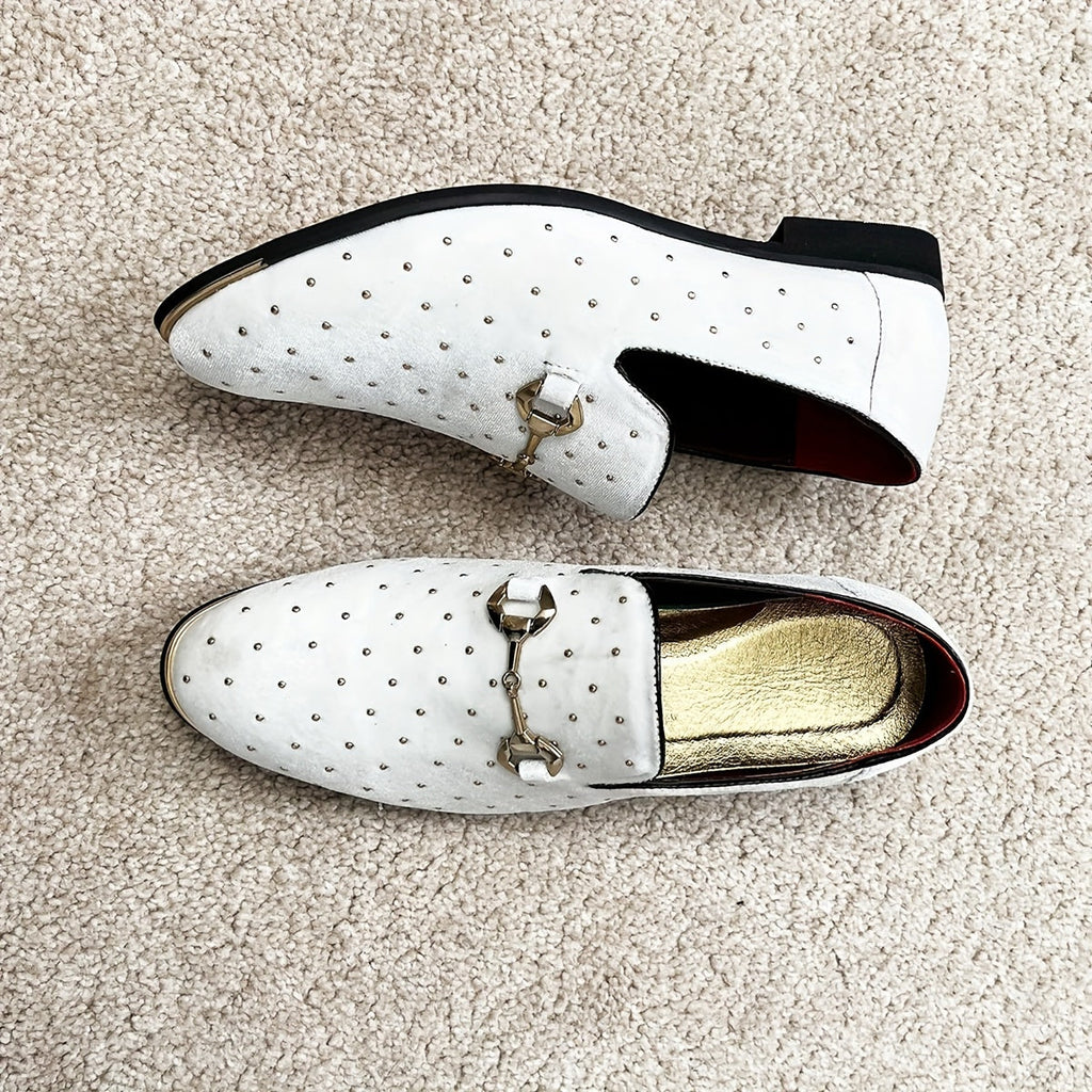 SHOWLU FASHION men's plus size slip-on loafers made of soft PU leather, featuring a sleek design and comfortable fit.