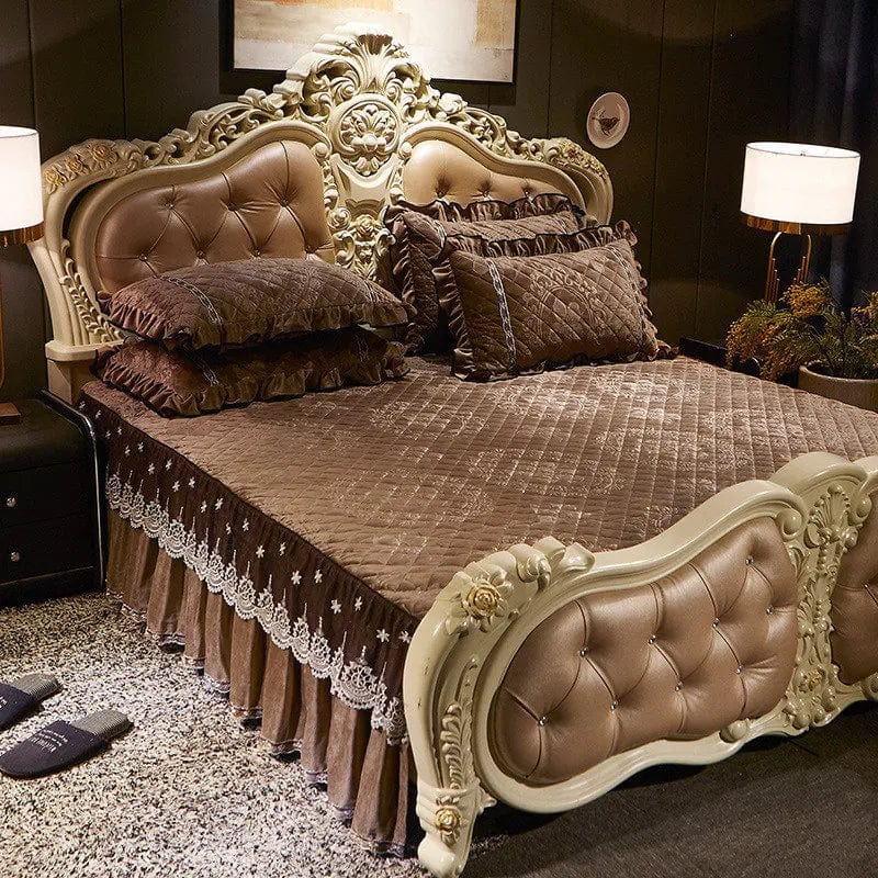 Ai·Winsure embroidery lace velvet bedspread 3-piece quilted set with bedskirt, featuring soft velvet and elegant ruffle detailing.