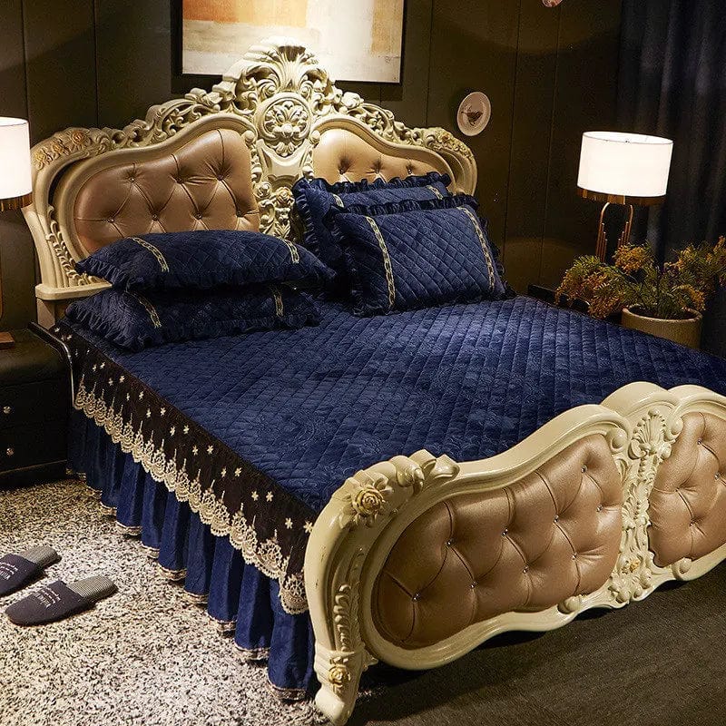 SHOWLU FASHION STORE Ai·Winsure embroidery lace velvet bedspread 3-piece quilted bedskirt set, soft and elegant for queen or king beds.