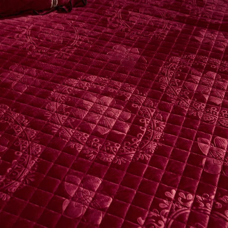 SHOWLU FASHION STORE Ai·Winsure embroidery lace velvet bedspread 3-piece quilted bedskirt set for queen and king beds.