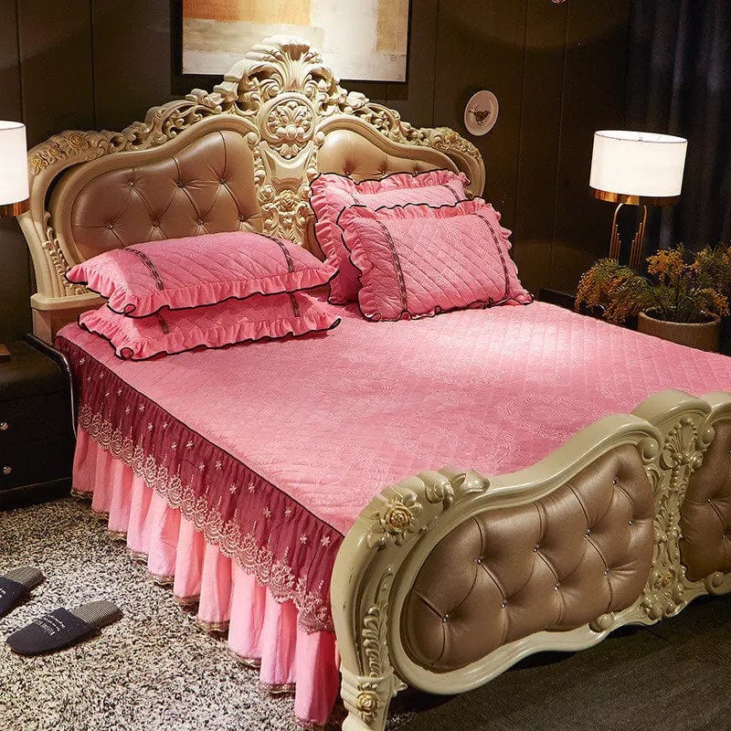 SHOWLU FASHION STORE Ai·Winsure embroidery lace velvet bedspread 3-piece quilted bedskirt set for queen or king bed, soft and luxurious.