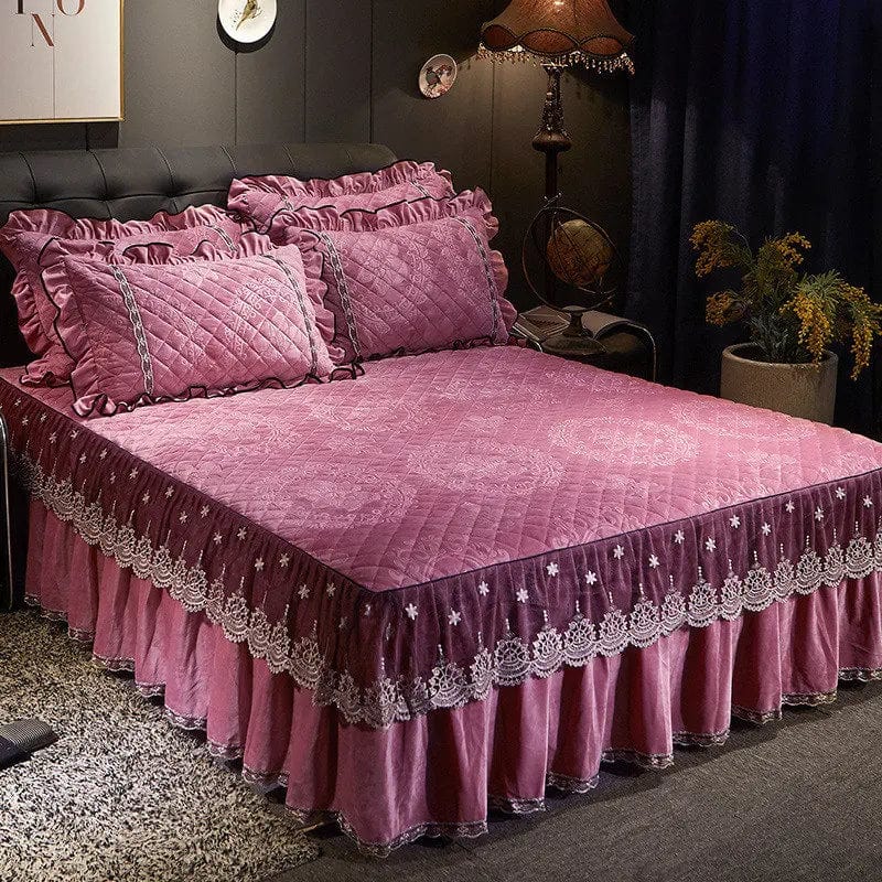 Ai·Winsure embroidery lace velvet bedspread 3-piece quilted bedskirt set with ruffle detailing for queen and king beds.