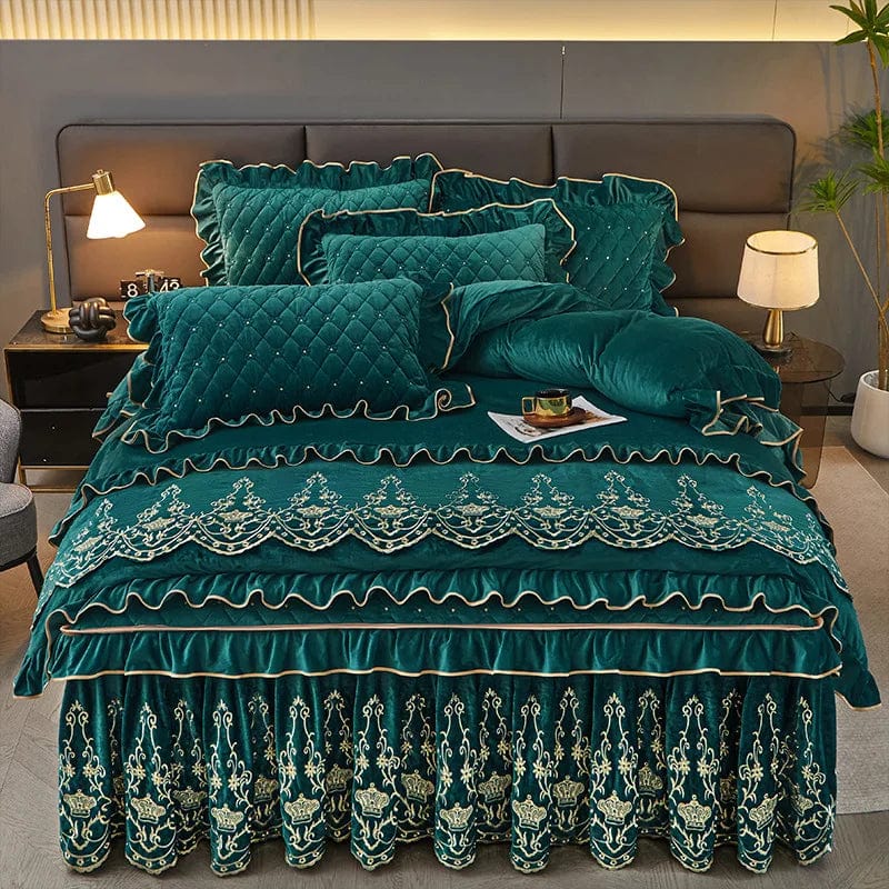 European velvet duvet cover set by Ai·Winsure featuring quilted embroidery and a removable bed skirt for luxurious bedding.