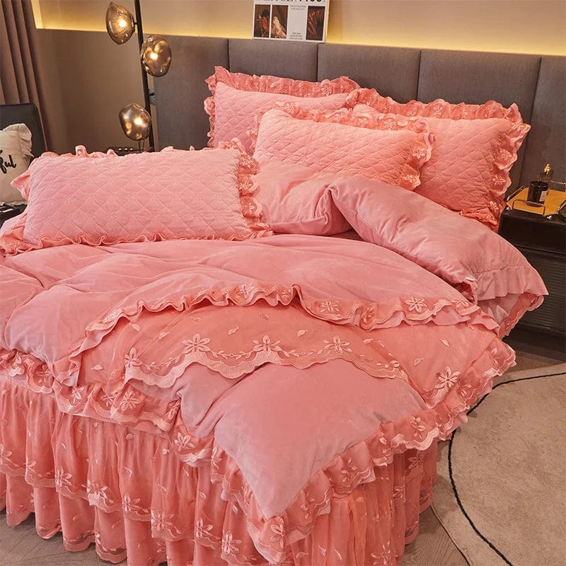 AI WINSURE Winter Embroidered Velvet Duvet Cover Set King Double Queen Size 4pcs Bedding Set Lace Bedspread with 2 Pillow Shams - SHOWLU FASHION STORE