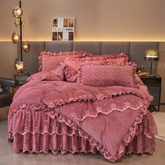 AI WINSURE Winter Embroidered Velvet Duvet Cover Set King Double Queen Size 4pcs Bedding Set Lace Bedspread with 2 Pillow Shams - SHOWLU FASHION STORE