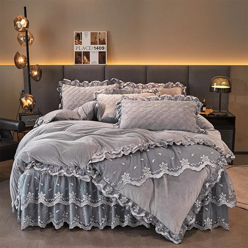 AI WINSURE Winter Embroidered Velvet Duvet Cover Set King Double Queen Size 4pcs Bedding Set Lace Bedspread with 2 Pillow Shams - SHOWLU FASHION STORE