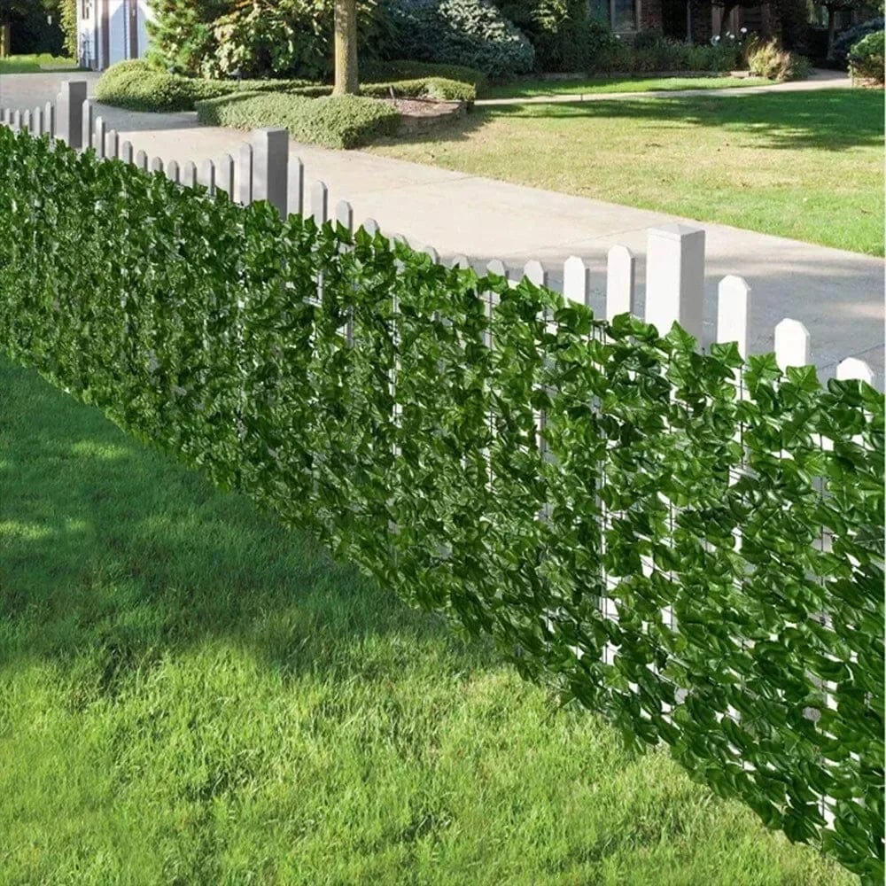 Showlu Artificial Ivy Hedge Fence with green leaves, 1x3m faux privacy screen for outdoor garden, balcony, or home decoration.