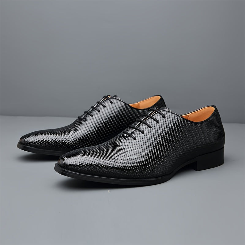 Men's SHOWLU Whole-Cut Oxford shoes in microfiber leather, formal footwear with sleek design and polished finish.