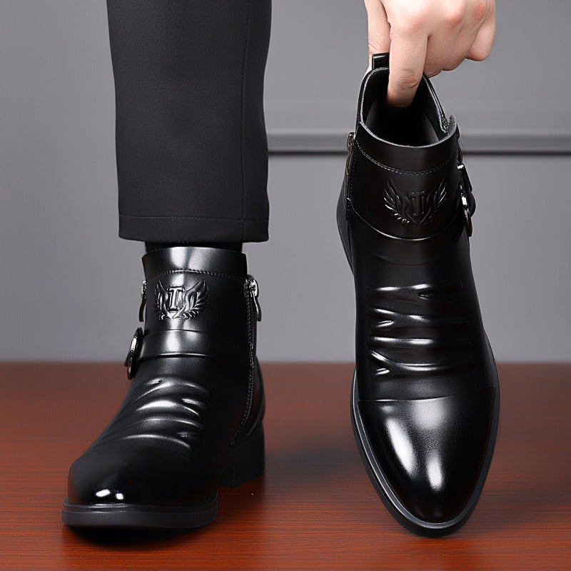 Men's vintage western biker boots by Showlu Fashion with pointed toe, side zip, and ankle height in brown leather.