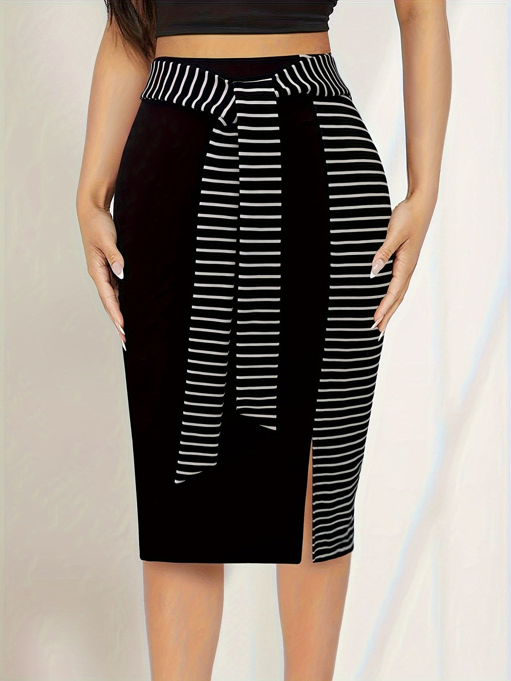 SHOWLU FASHION Women's color-block midi skirt in black to burgundy ombre, featuring a stylish, flowing design.