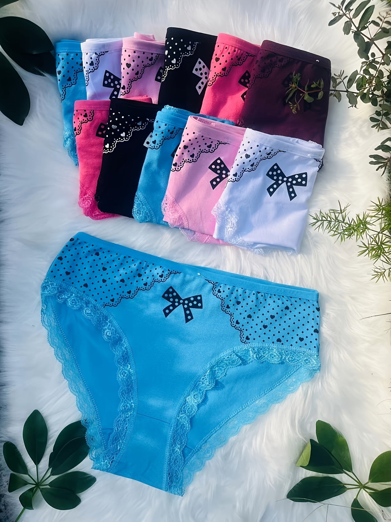 Showlu 12-pack plus size cotton lace briefs with heart print, featuring comfortable underwear with feminine lace details.