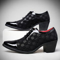 SHOWLU Men's casual business shoes in solid black PU leather, low-top oxford style with sleek design and laces.