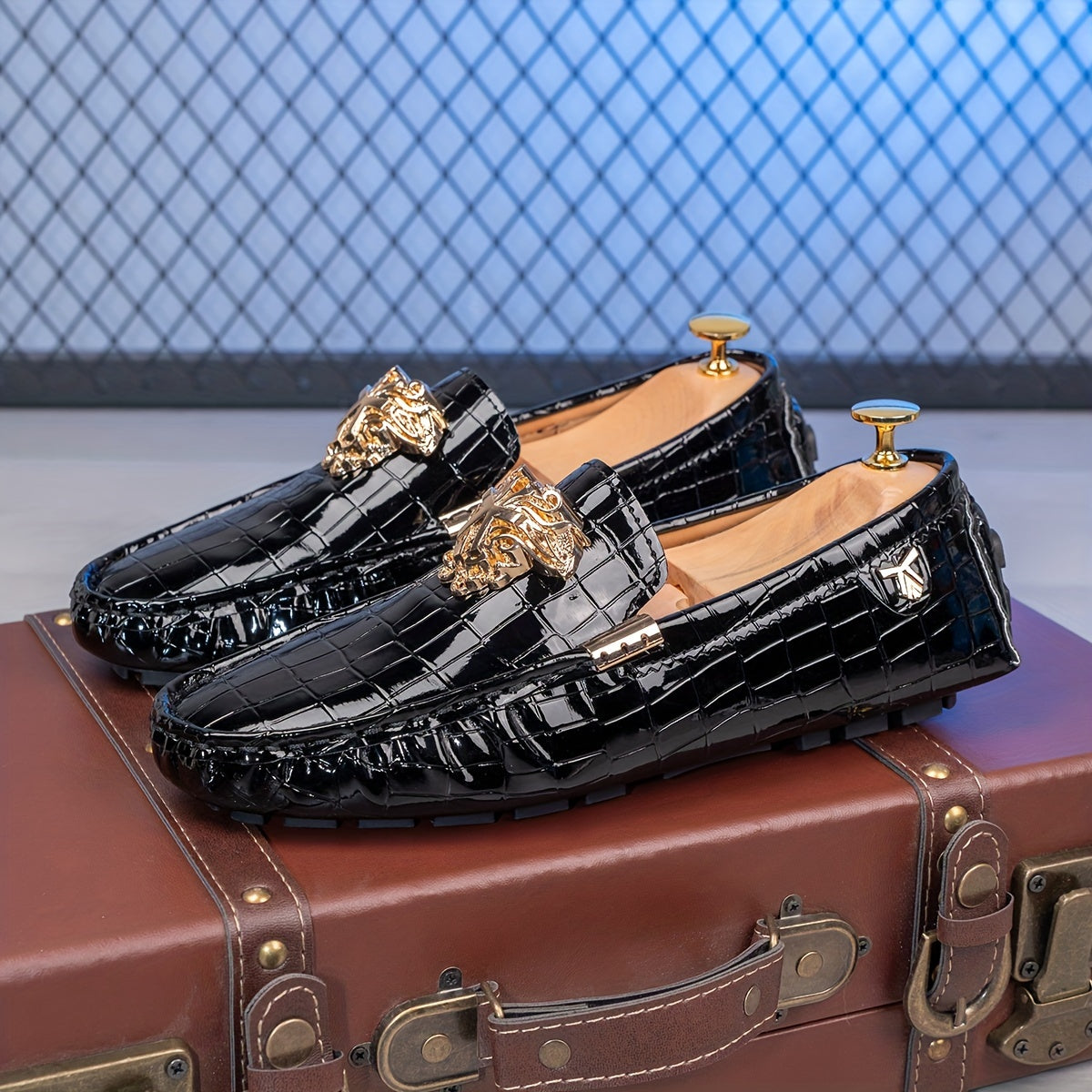 SHOWLU men's casual slip-on loafers with round toe design, breathable PU material, stylish and comfortable for everyday wear.