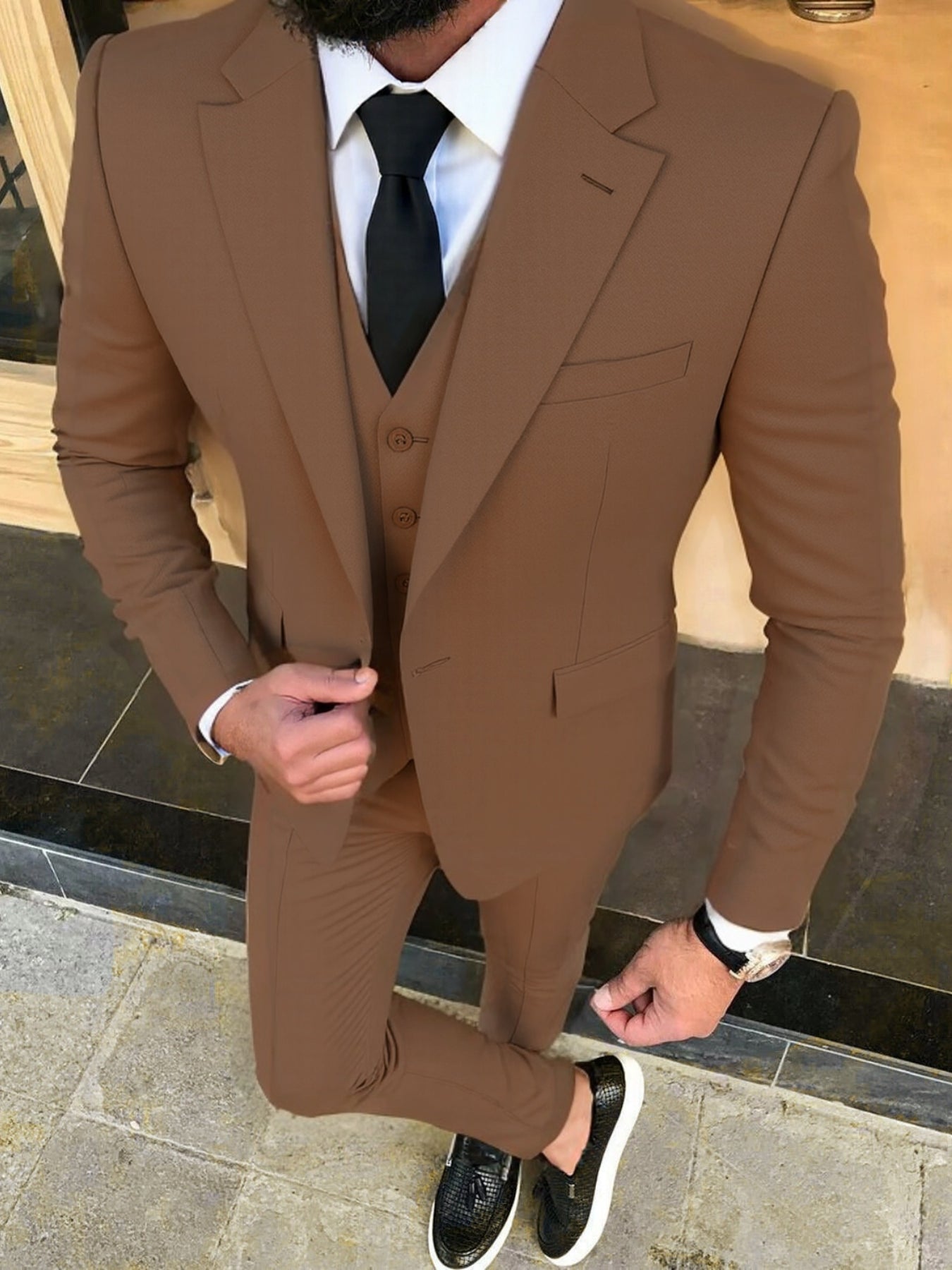 SHOWLU FASHION men's 3-piece formal wedding suit with solid woven tuxedo, featuring jacket, vest, and trousers, ideal for special occasions.