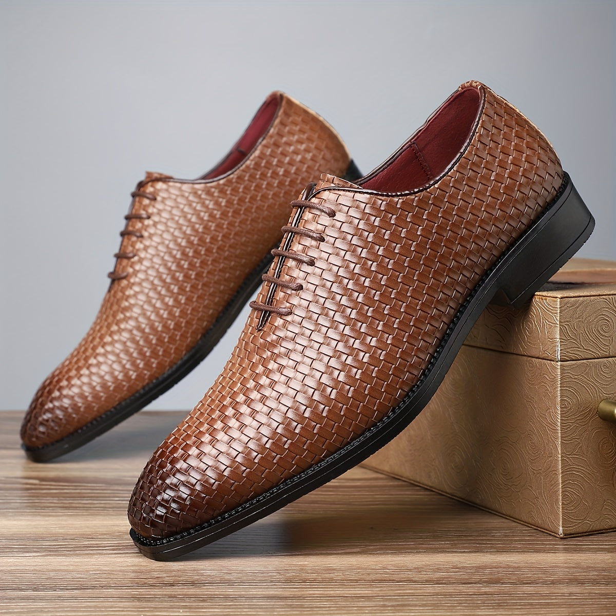 Men's SHOWLU Whole-Cut Oxford Shoes with non-slip rubber sole, formal leather dress shoes for professional or formal occasions.