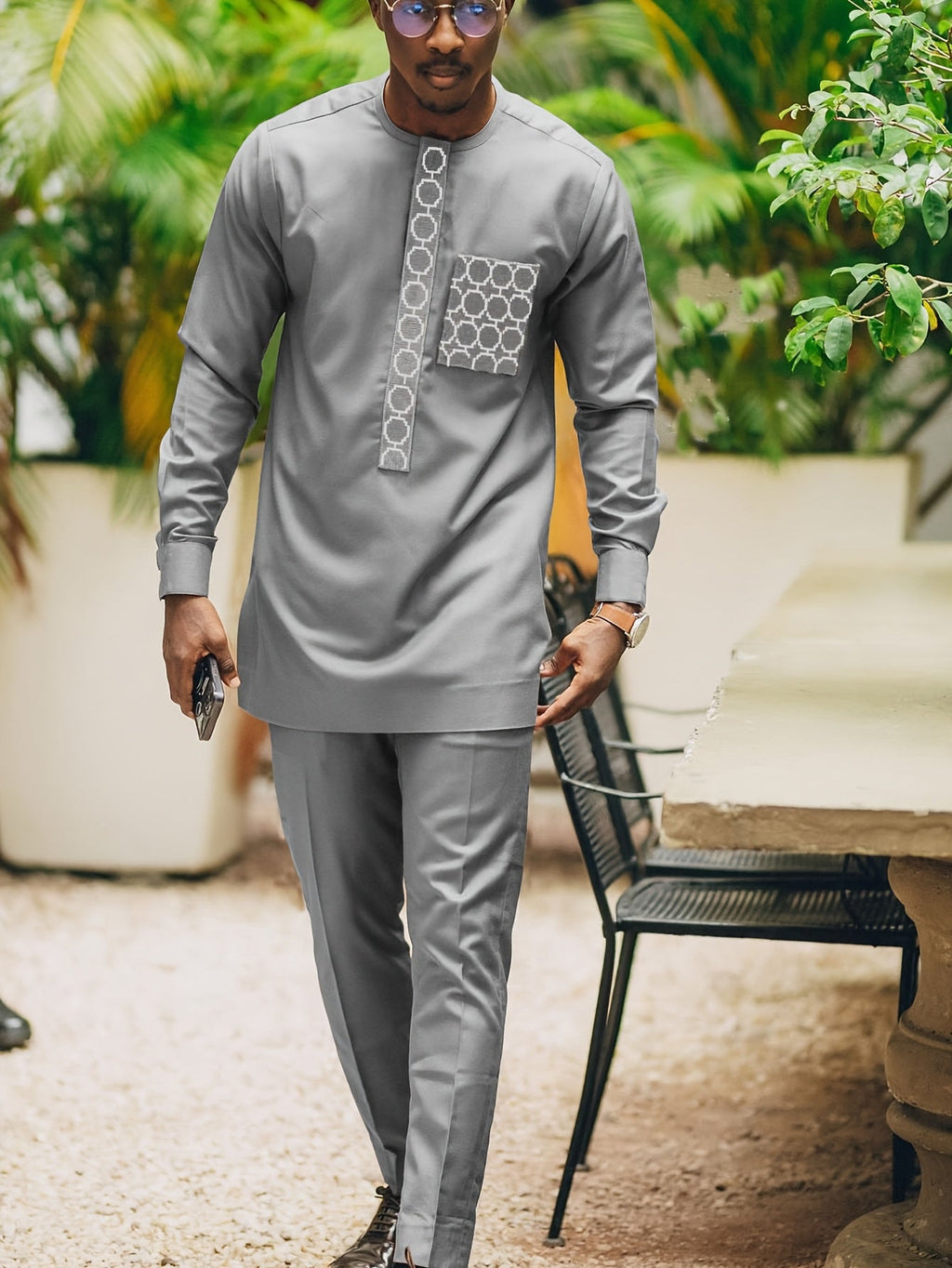 SHOWLU men's African dashiki set with embroidered long sleeve top and matching pants, traditional style and vibrant design.