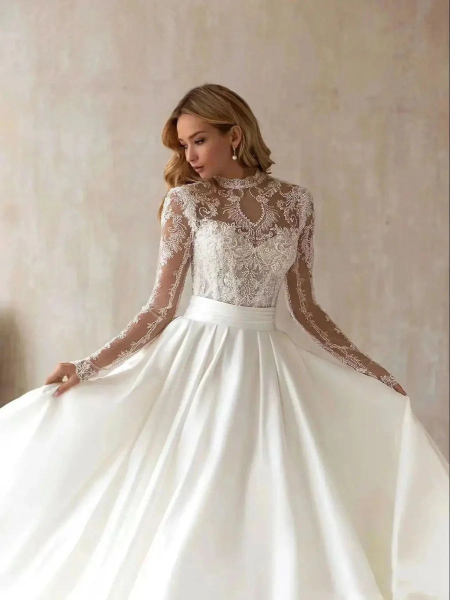 Showlu Lace Mermaid Wedding Dress with long sleeves and detachable train, featuring lace appliques and vintage-inspired design.