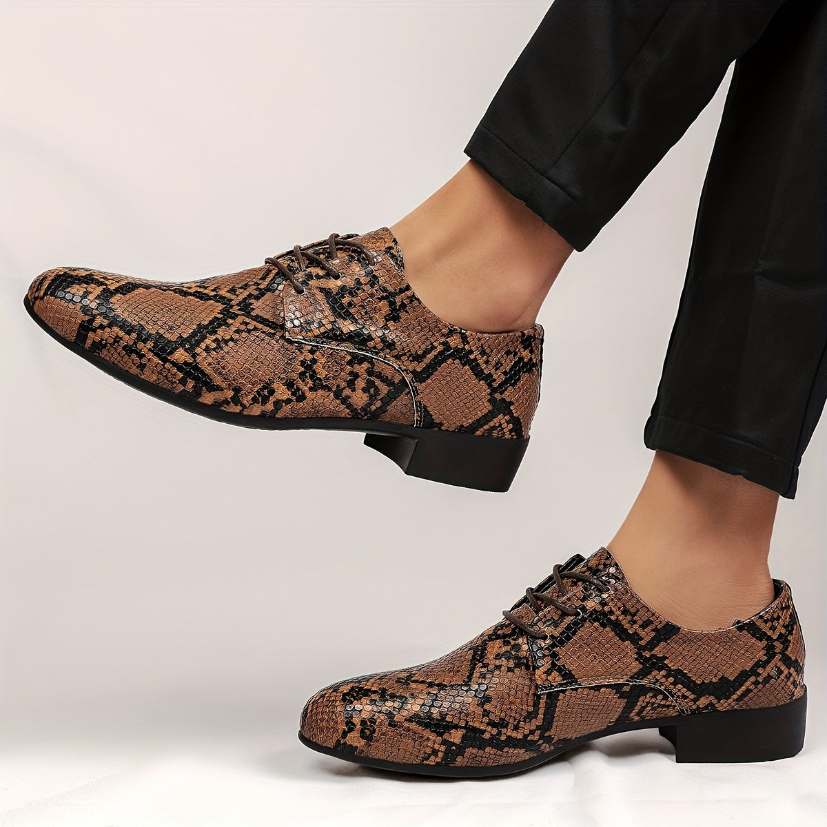 SHOWLU men's snakeskin print dress shoes with vintage lace-up design, formal footwear for stylish occasions.