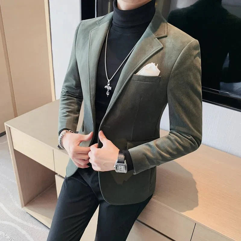Men's slim fit velvet blazer by Showlu Fashion, black luxury formal suit jacket with tailored design for autumn and winter wear.