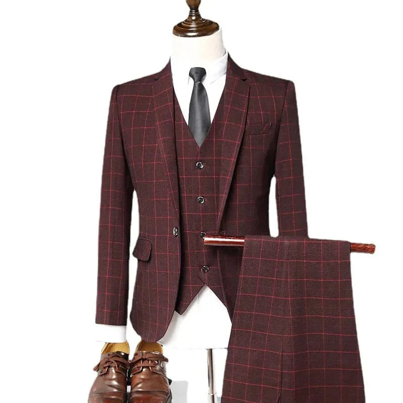 Showlu Fashion men's 3-piece plaid suit with blazer, vest, and trousers in Italian style, slim fit, suitable for business or casual wear.