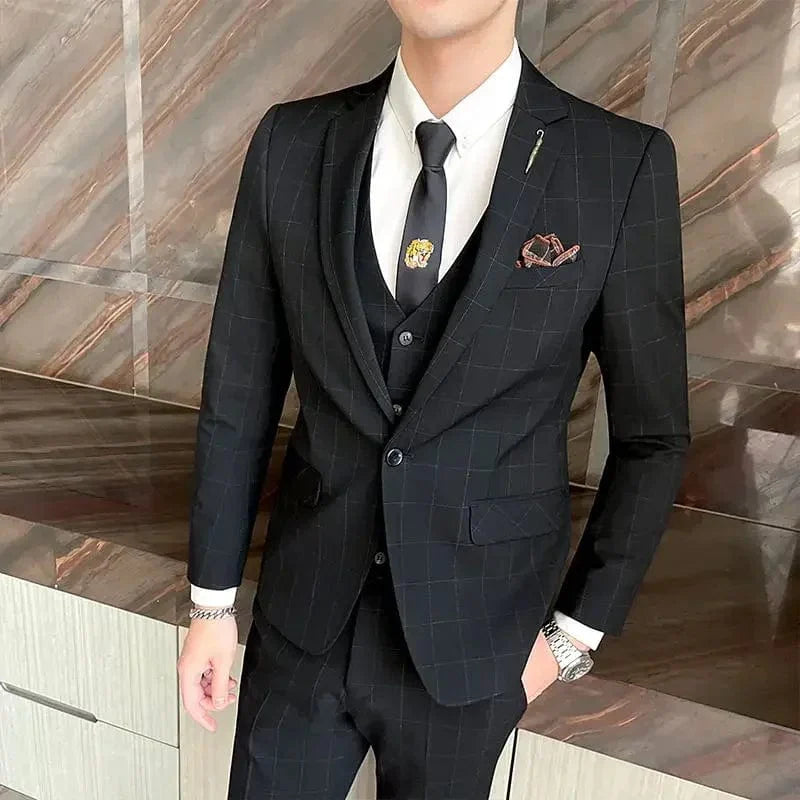 Elegant men's 3-piece slim fit business suit with blazer, vest, and trousers, showcasing stylish formal and casual wear from Showlu Fashion.