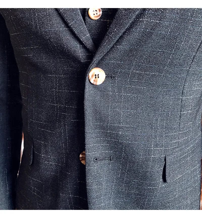 Showlu Fashion men's Italian style 3-piece striped formal business suit with blazer, vest, and trousers, elegant and fashionable.