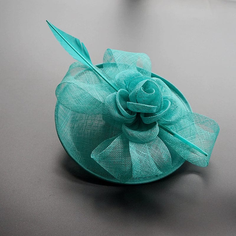 Showlu British Noble Retro Veil Headdress with side clip, vintage style Billycock hat and elegant veil for fashionable social occasions.