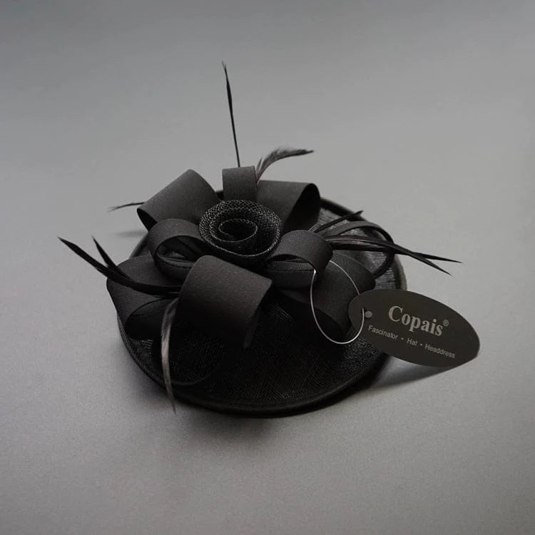 Showlu British retro mesh feather dinner dress with elegant design, paired with a stylish party hair clip for sophisticated events.