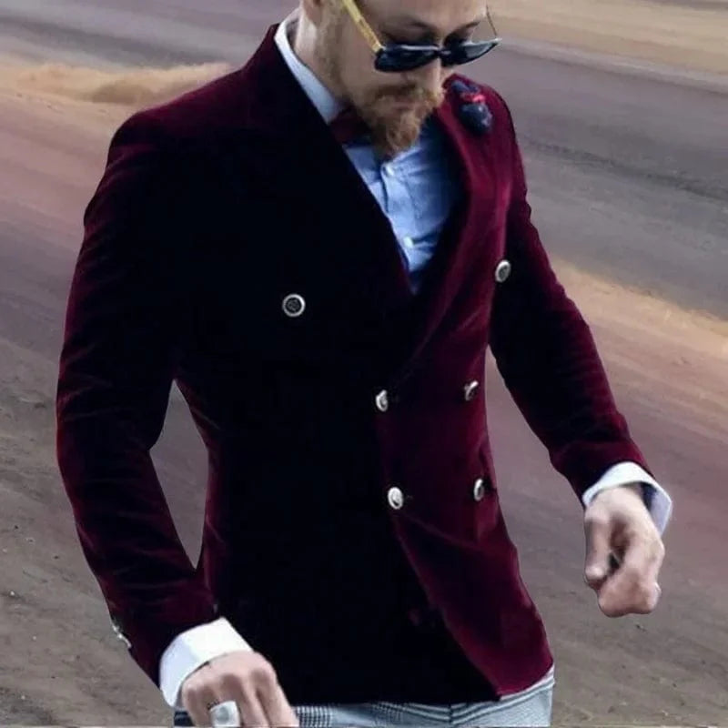 Showlu Fashion Burgundy Velvet Smoking Jacket for men, slim fit double-breasted blazer with luxurious velvet fabric.